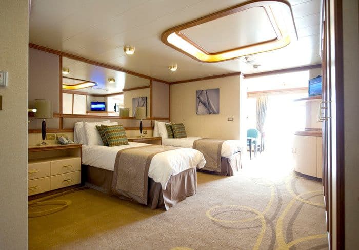 P&O Cruises Azura Superior Deluxe Balcony 2.jpg